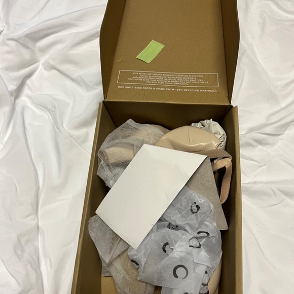 Journee Collection OLINA WIDE WIDTH - Picture 7 of 7